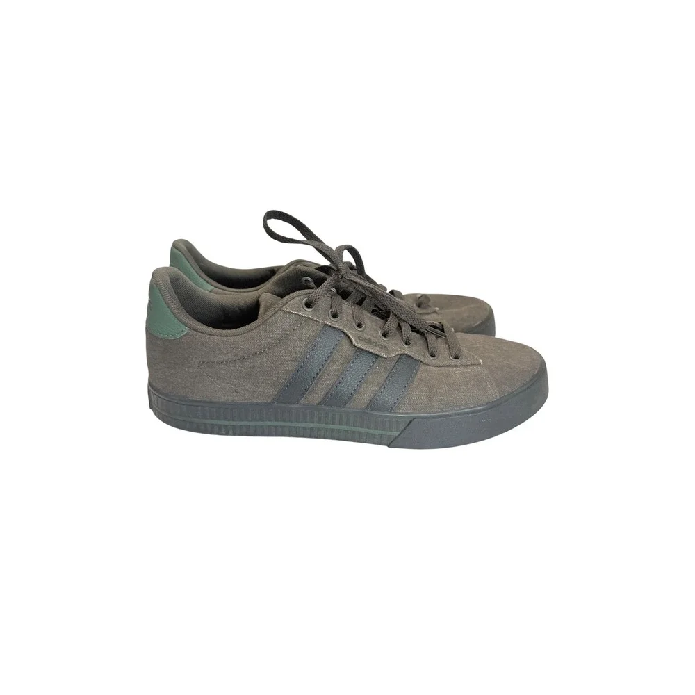 Adidas Daily 3.0 Sneakers Mens 9.5 Grey Excellent Canvas Low Top GY2245